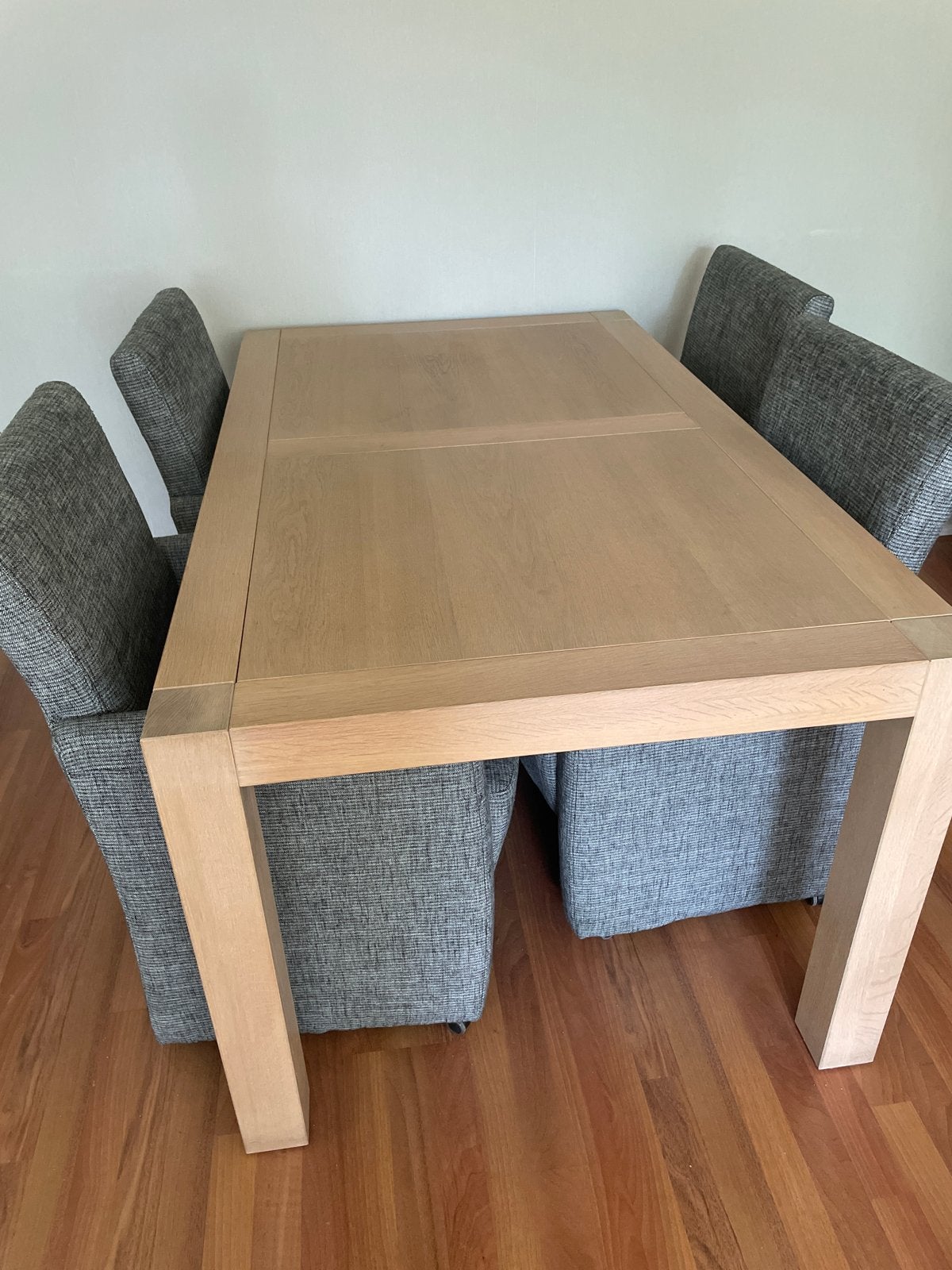 Eettafel met 4 stoelen - Rotterdam IJsselmonde, Ophalen, Gebruikt, 50 tot 100 cm, 150 tot 200 cm