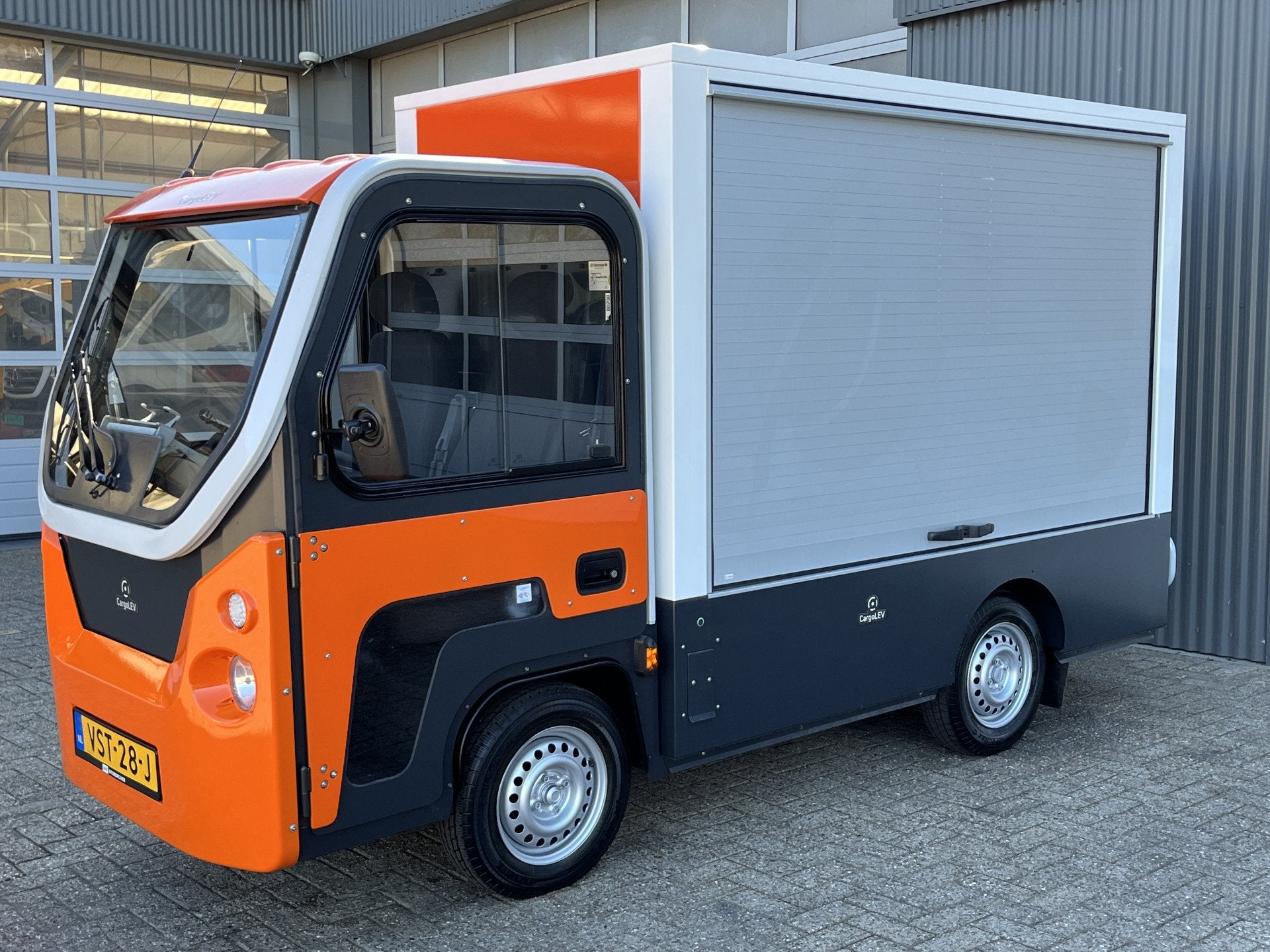 Cargolev CARGOLEV TC 100% Elektrische Gesloten laadbak Lift, Auto's, Stof, Gebruikt, Zwart, Overige kleuren