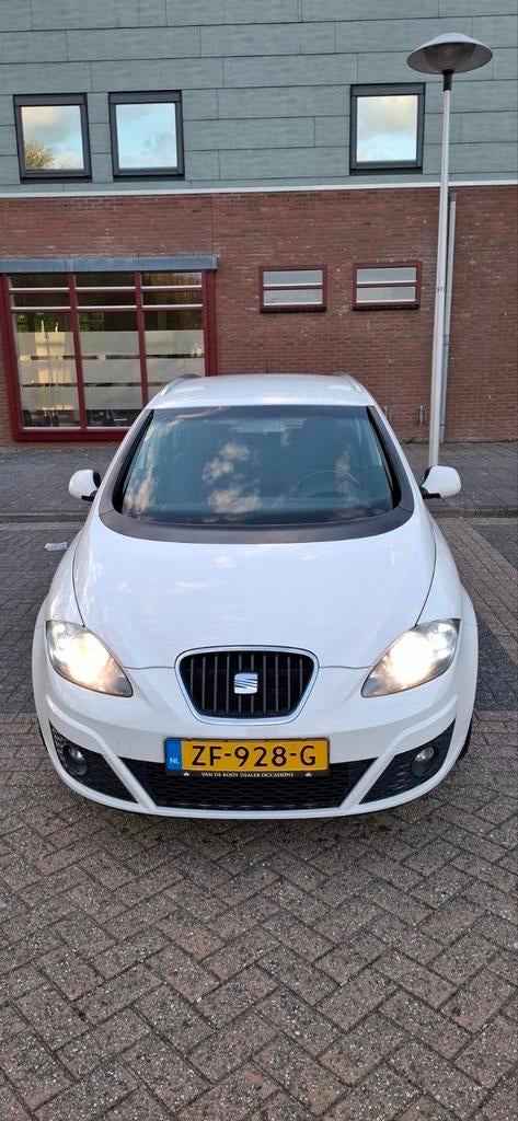 Seat Altea XL 1.2 TSI 77KW Stationwagon 2012 Wit, Voorwielaandrijving, Stof, 1295 kg, 4 cilinders