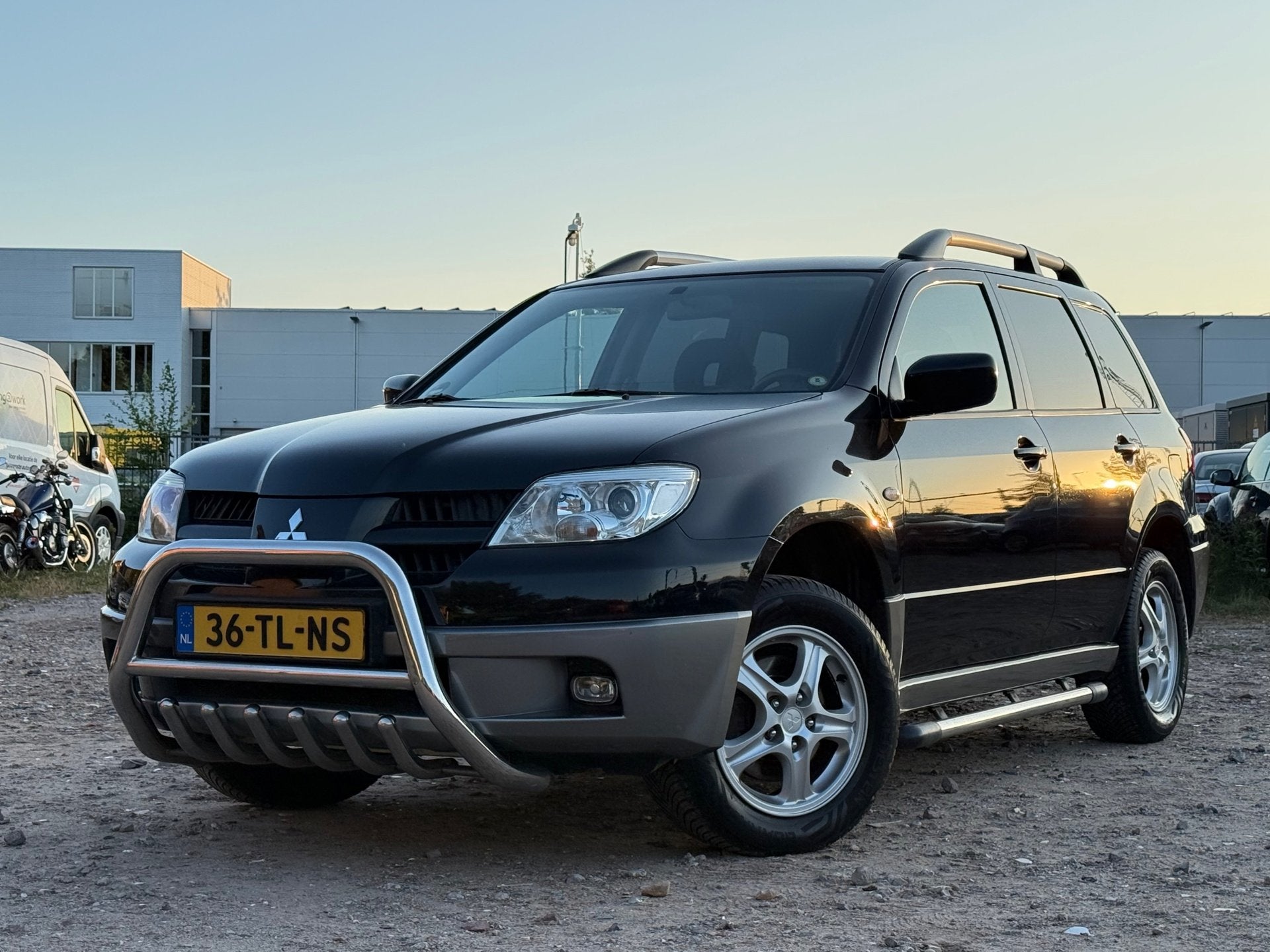 Mitsubishi Outlander Sport 2.0 Invite+/ FRONT SIDE BARS, Auto's, Mitsubishi, Voorwielaandrijving, 136 pk, 4 cilinders, Handgeschakeld