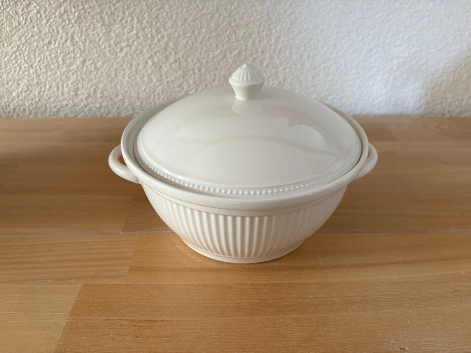 Wedgwood Windsor Ovenschaal met Deksel - 16 cm, Ophalen of Verzenden, Gebruikt, Keramiek, Schaal of Schalen