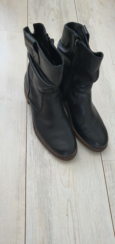 Dames enkellaarzen maat 38, Kleding | Dames, Ophalen of Verzenden, Zo goed als nieuw, Zwart