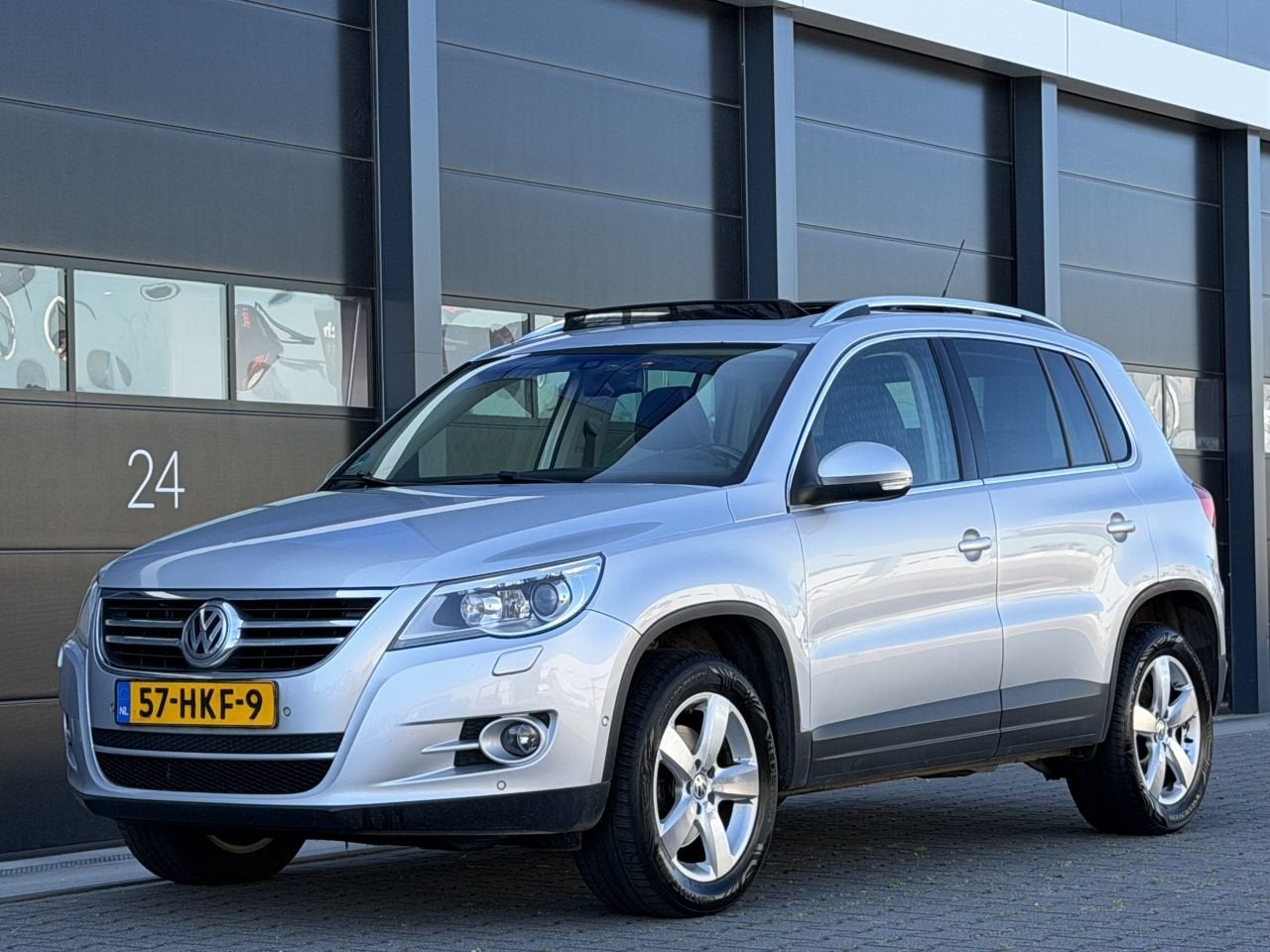 Volkswagen Tiguan 2.0 TDI 4Motion Panorama Camera AUTOMAAT, Automaat, Stoelverwarming, Bedrijf, Diesel