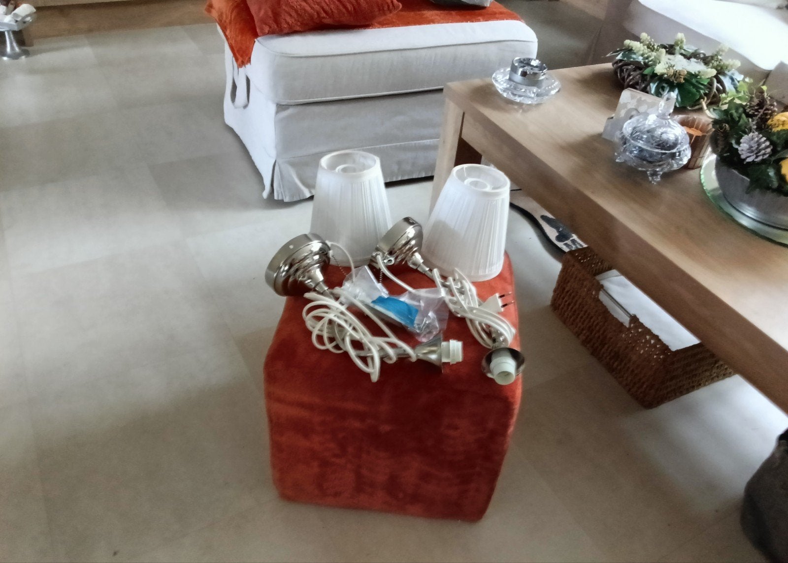 hanglampjes ikea  zilverkleurig met wit en trekkoord 2 stuks, Ophalen, E14 (klein), Zo goed als nieuw, Metaal
