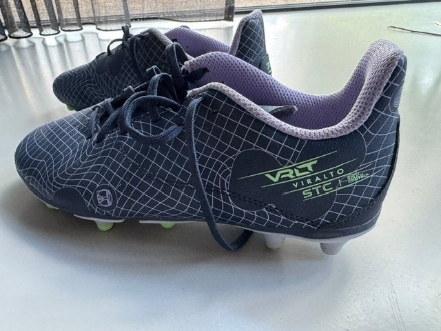 voetbalschoenen - maat 37, Ophalen, Schoenen, Nieuw, Maat S
