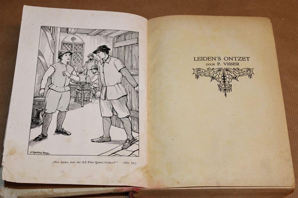 Leiden's Ontzet — P. Visser Vintage Jeugdboek [1929], Ophalen of Verzenden, Gelezen