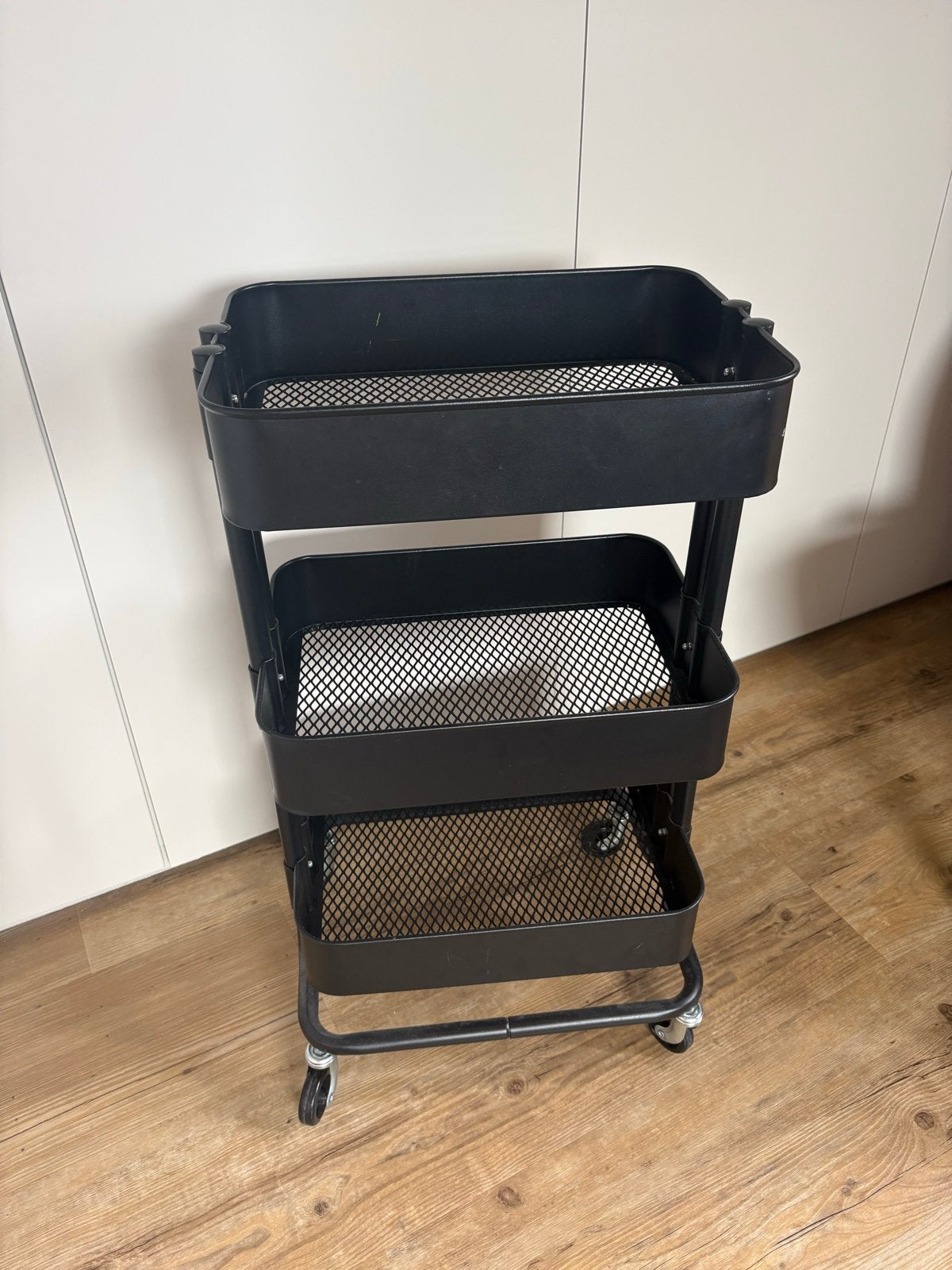 IKEA RÅSKOG Roltafel / Trolley Zwart, Ophalen, Zo goed als nieuw