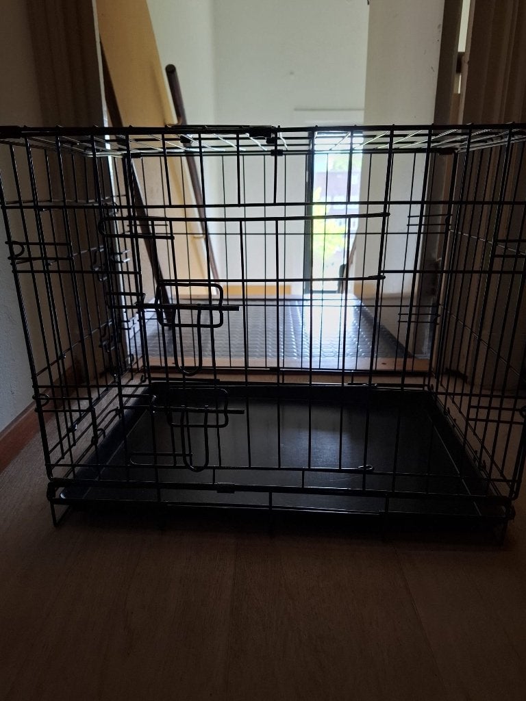 Hondenbench voor pup of kleine hond 60 bij 42cm hoog 50 cm, Ophalen, Zo goed als nieuw