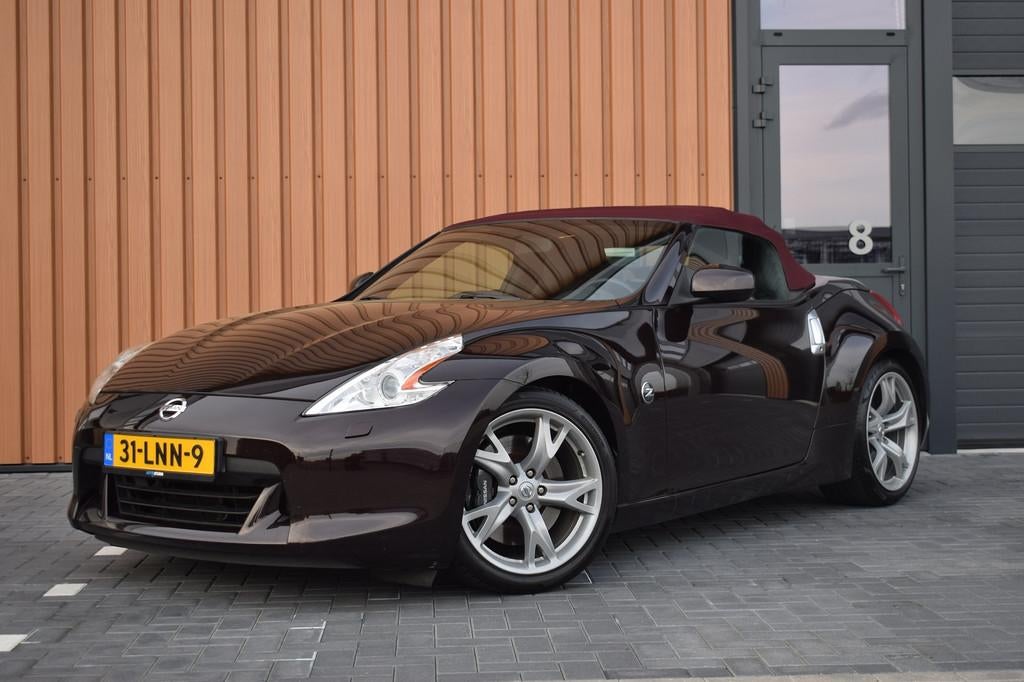 Nissan 370Z Roadster 3.7 V6 Pack | Origineel NL | (bj 2010), Automaat, Achterwielaandrijving, Cabriolet, Leder en Stof