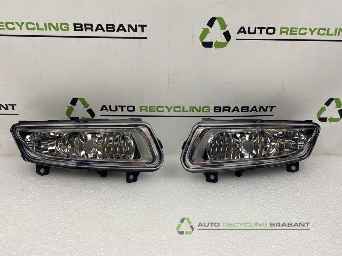 Mistlamp links-voor van een Volkswagen Polo, Gebruikt, -, -, Ophalen of Verzenden