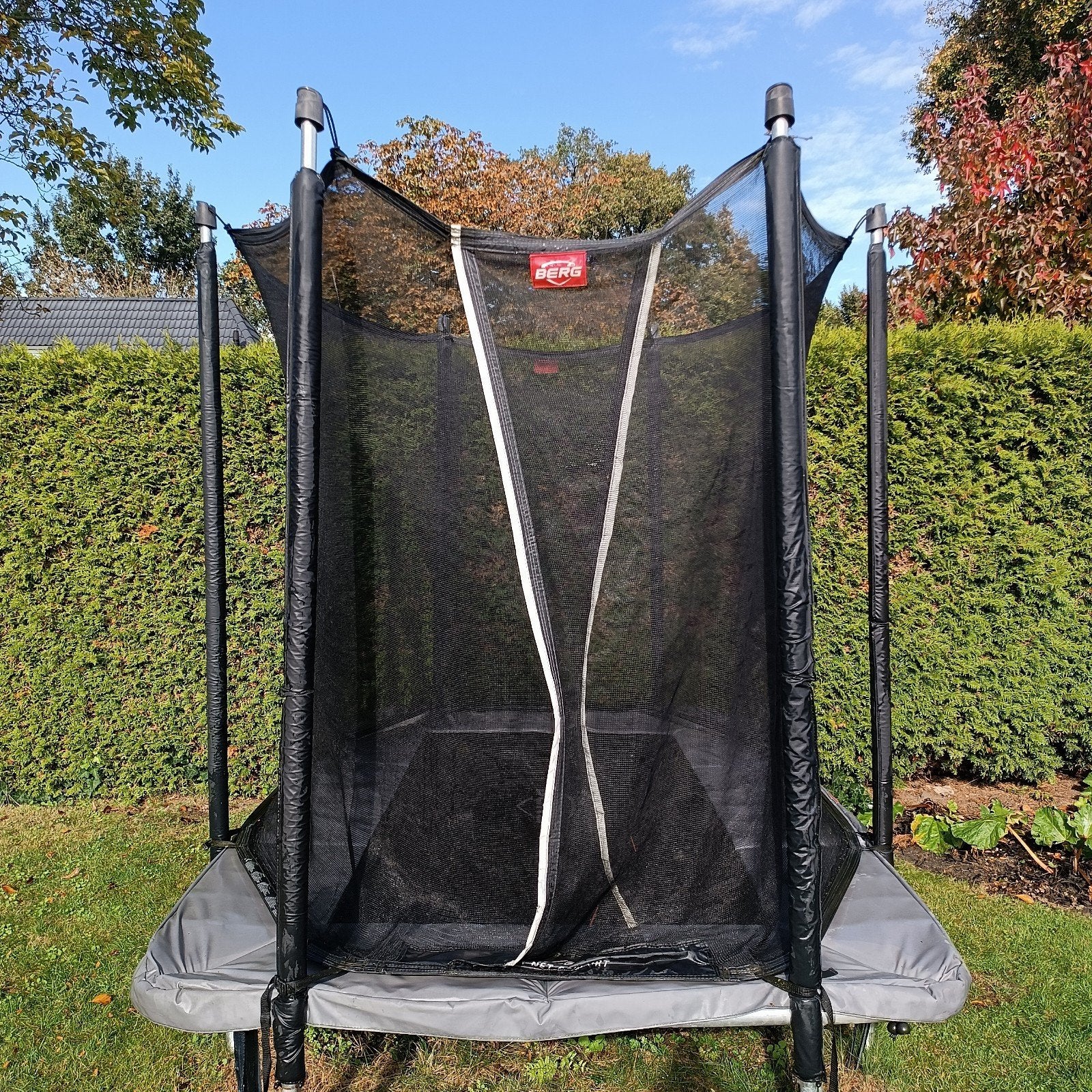 Berg trampoline met veiligheidsnet - Zeer goede staat, Ophalen, Zo goed als nieuw