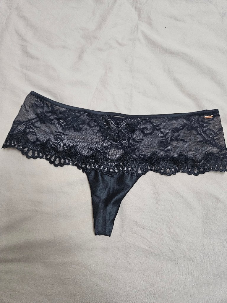 Hipster string maat M, Hunkemöller, Verzenden, Zwart, String