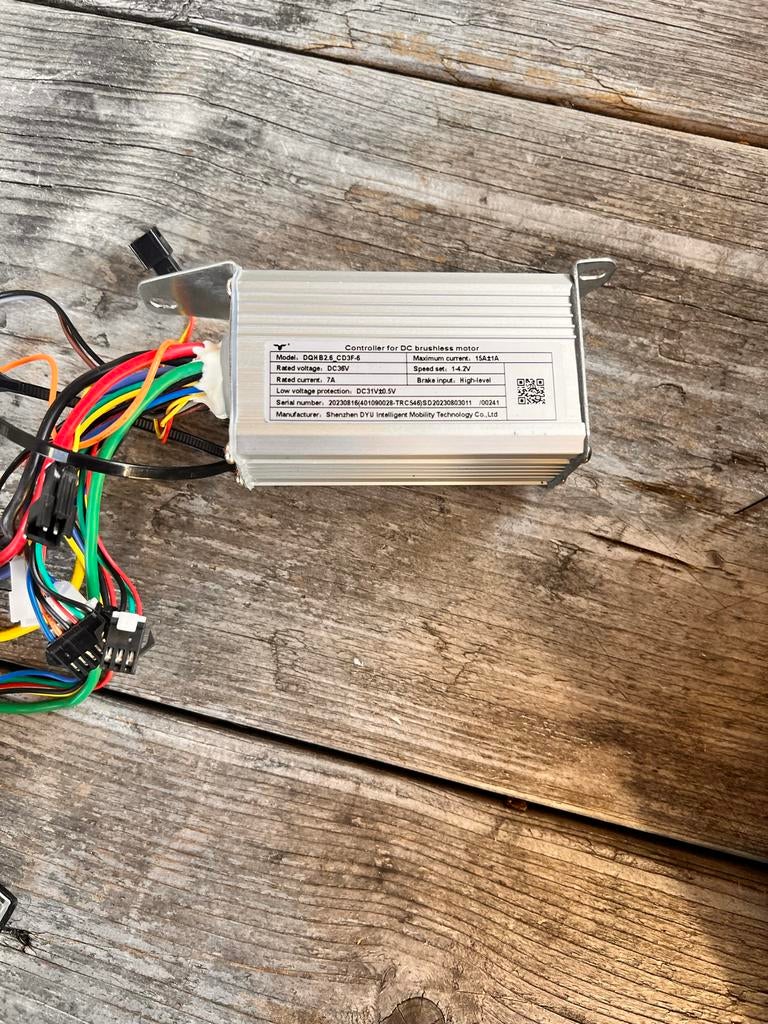 DYU df3 Controller voor DC borstelloze motor, Fietsen en Brommers, Fietsaccessoires | Fietsaccu's, Ophalen of Verzenden, Gebruikt