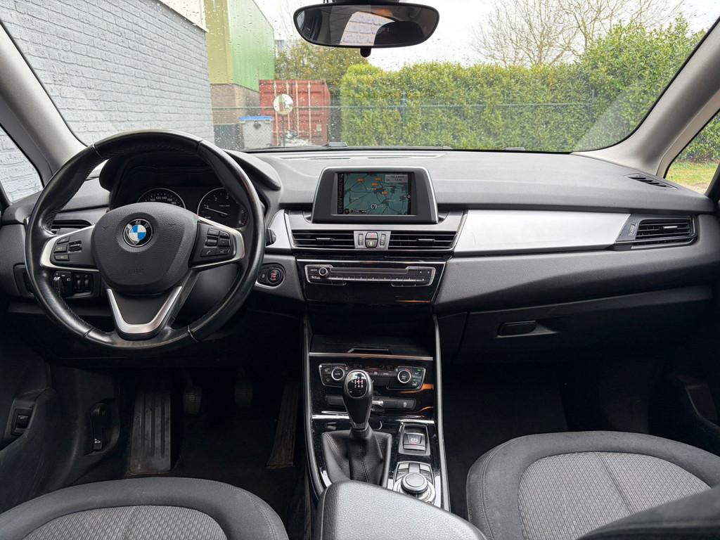 BMW 2 Serie Active Tourer 218D 136PK Trekhaak Navi Ecc Cruis, Voorwielaandrijving, Lichtsensor, 725 kg, Te koop