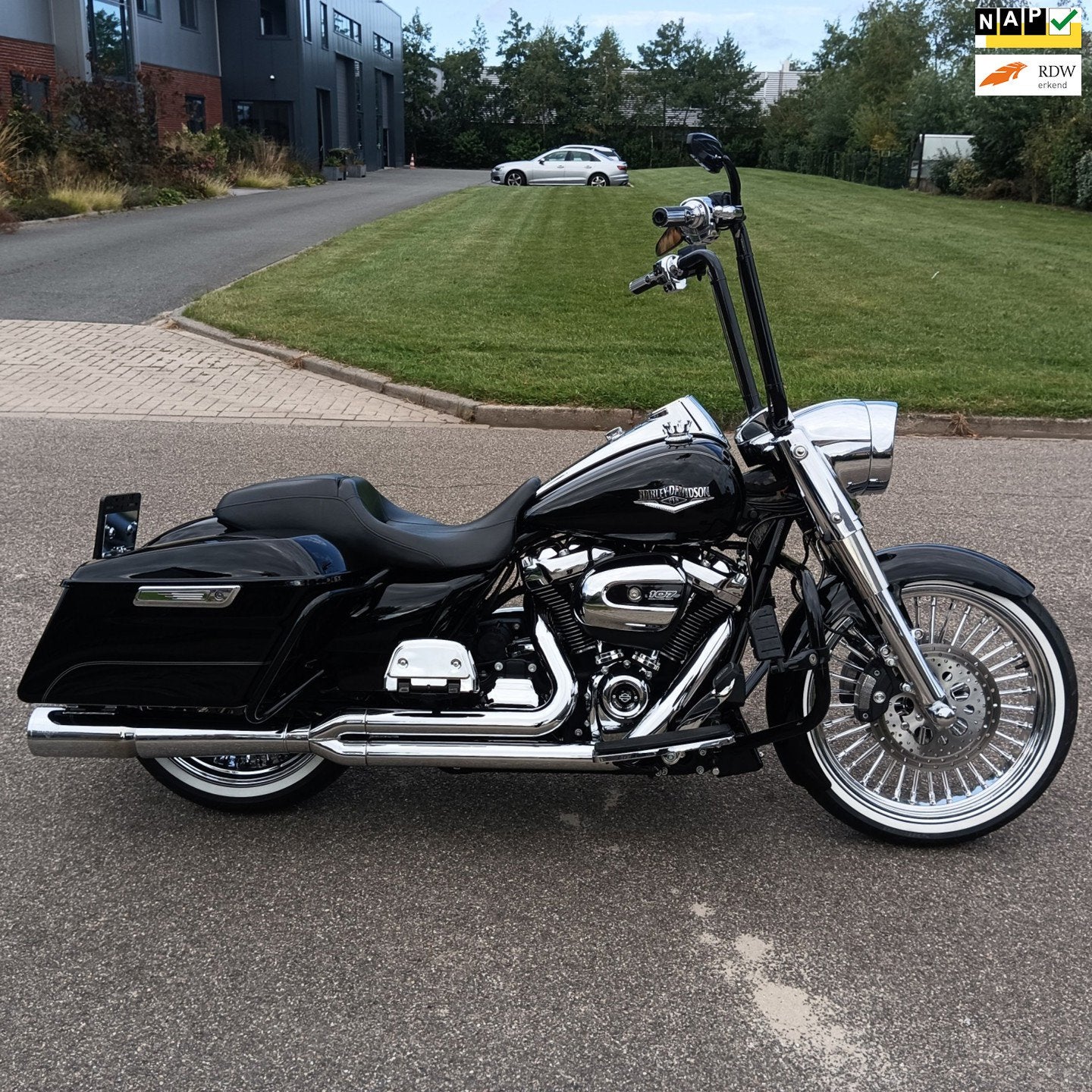 Harley Davidson 2017 M8 Mexican Style 107 FLHR Road King, Motoren, 1746 cc, Laan van Vredenoord 33
2289 DA  Rijswijk, NL, Cruise Control