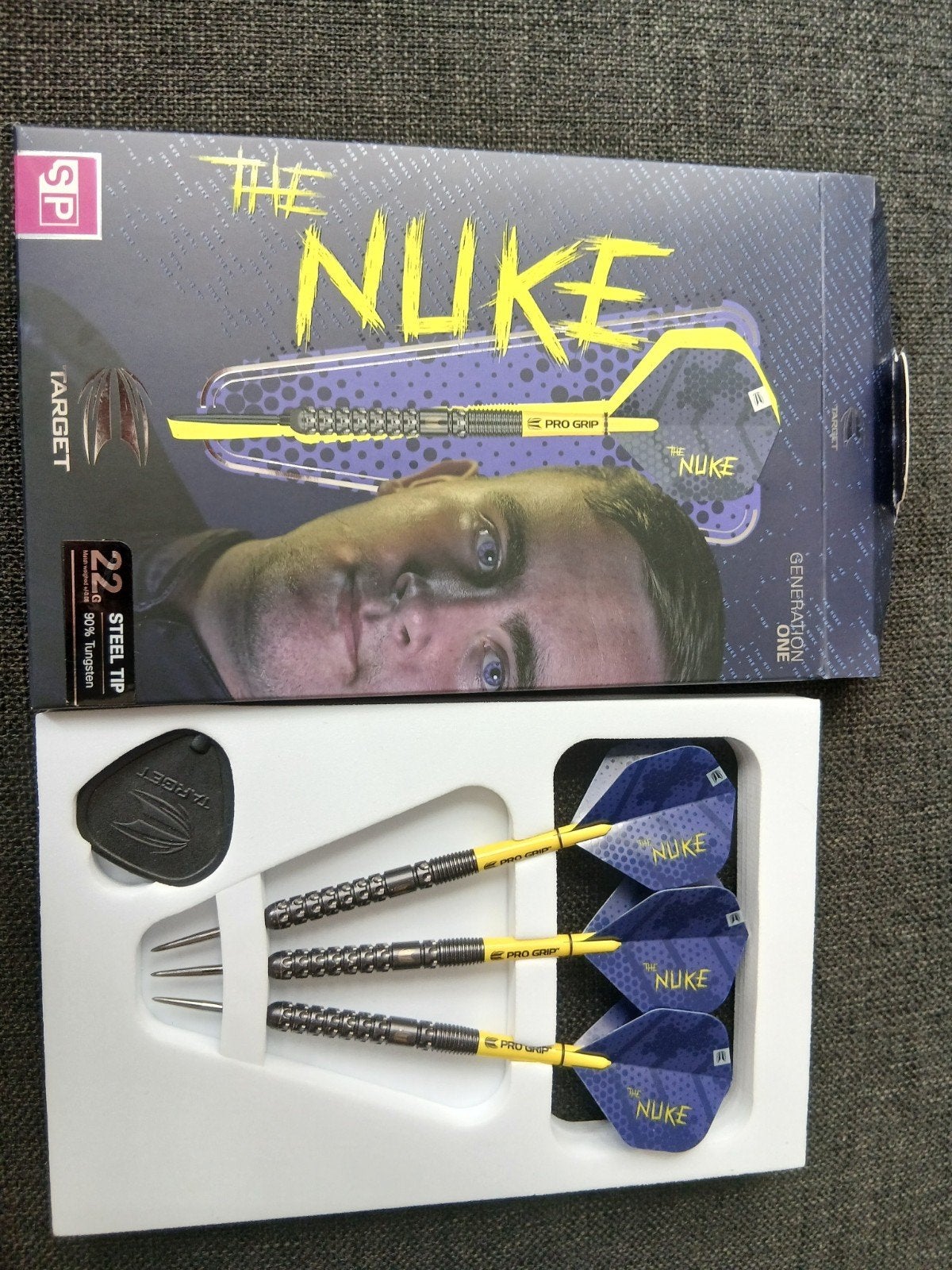 luke littler gen 1 dartpijlen, Sport en Fitness, Darts, Ophalen, Zo goed als nieuw, Pijlen
