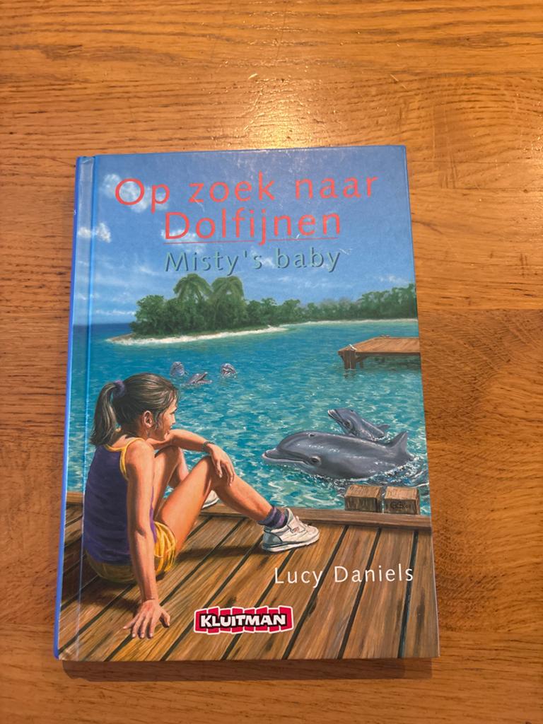 Op zoek naar Dolfijnen - Misty's baby (Lucy Daniels), Ophalen of Verzenden, Gelezen, Fictie algemeen