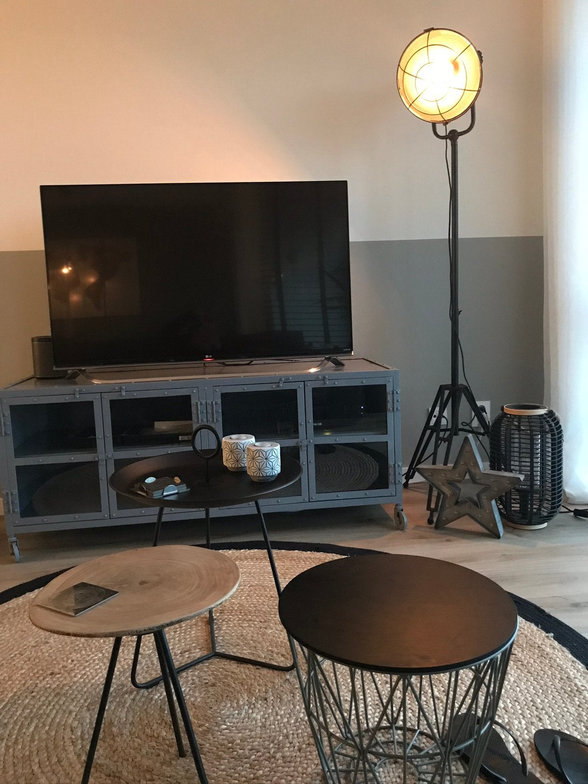 Industriële stalen tv kast, Ophalen, 100 tot 150 cm, Zo goed als nieuw, Minder dan 100 cm