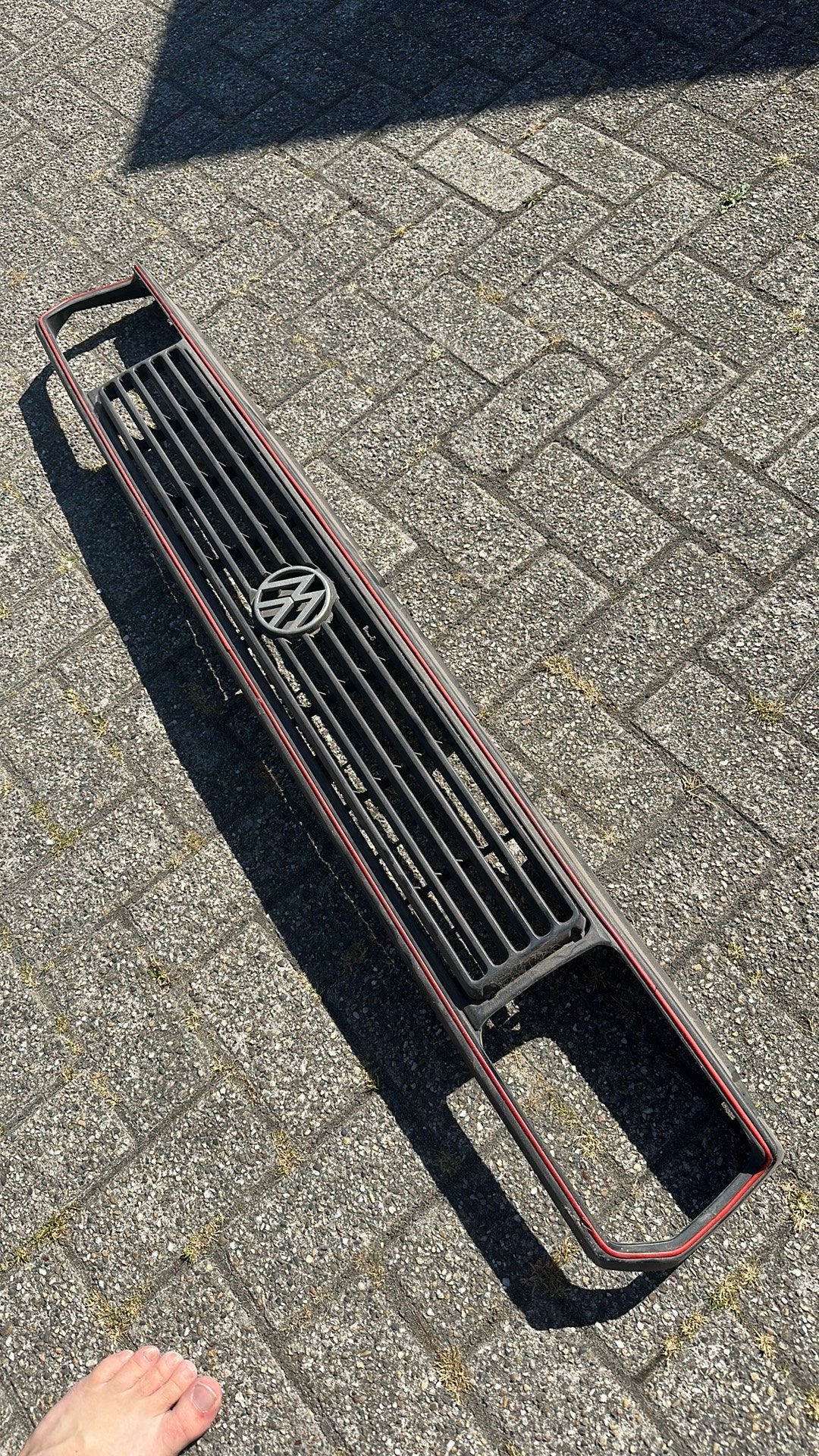 Grille vw derby 1981 met rode bies., Ophalen, Gebruikt, Bumper, Volkswagen