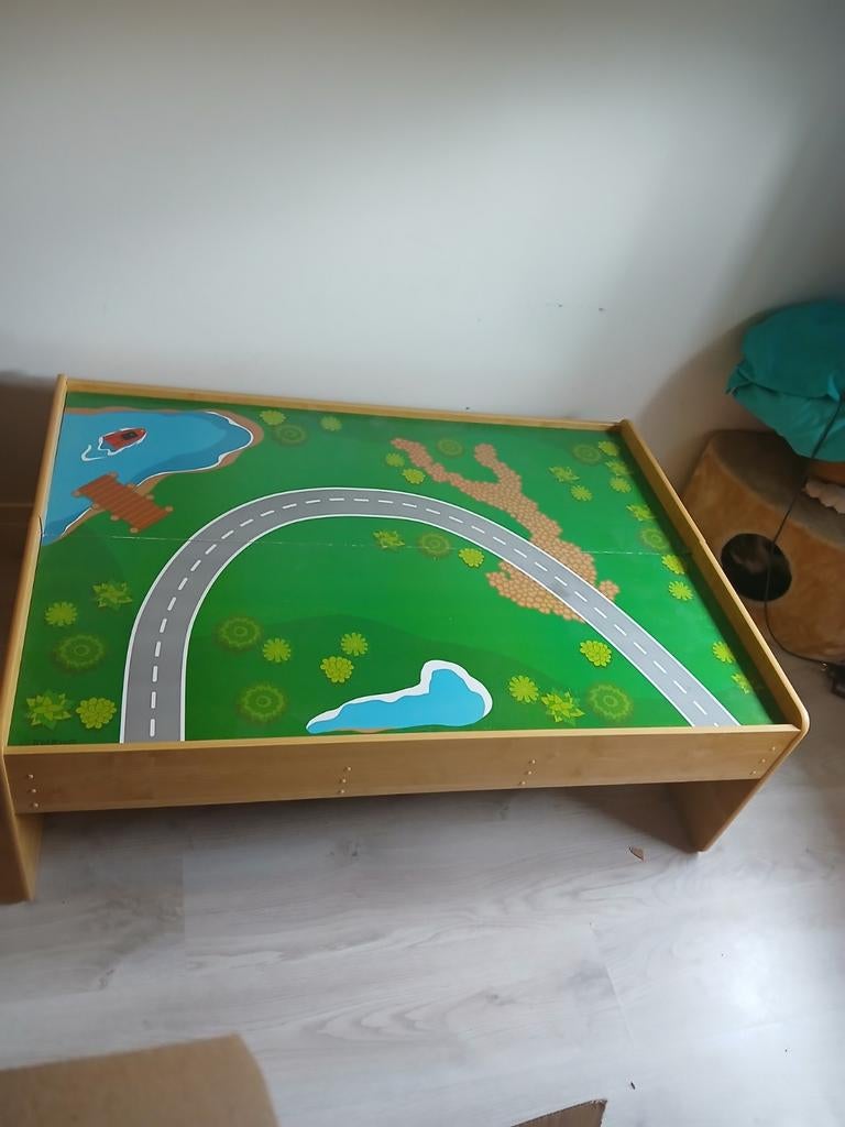 KidKraft Speeltafel met wegen en landschap, Ophalen of Verzenden, Gebruikt