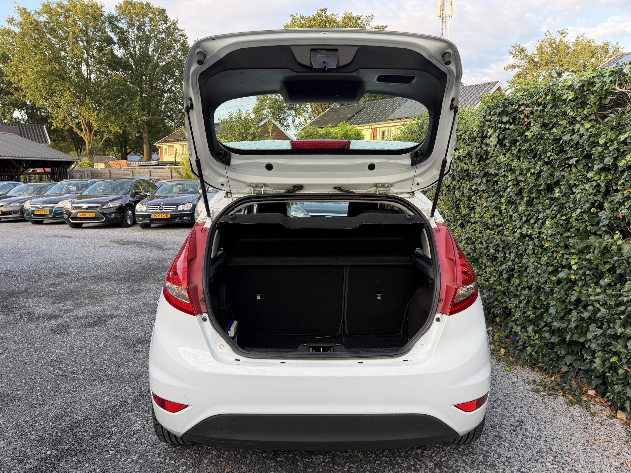 Foto 18 van Ford Fiesta 1.25 Champion | Airco | Elekt. Ramen | Radio / C