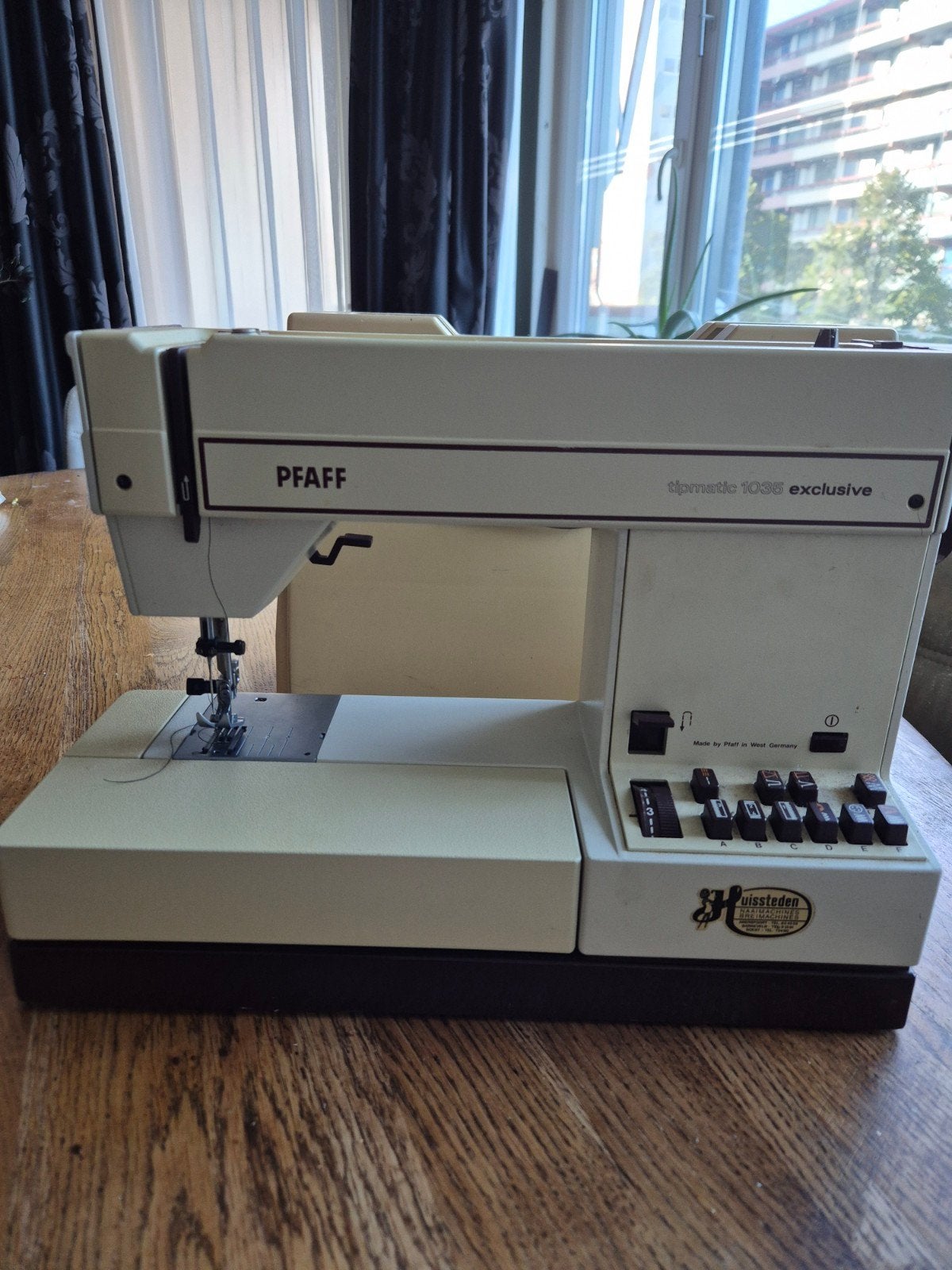 Pfaff Tipmatic 1035 Exclusive Naaimachine, Ophalen of Verzenden, Gebruikt, Naaimachine, Pfaff