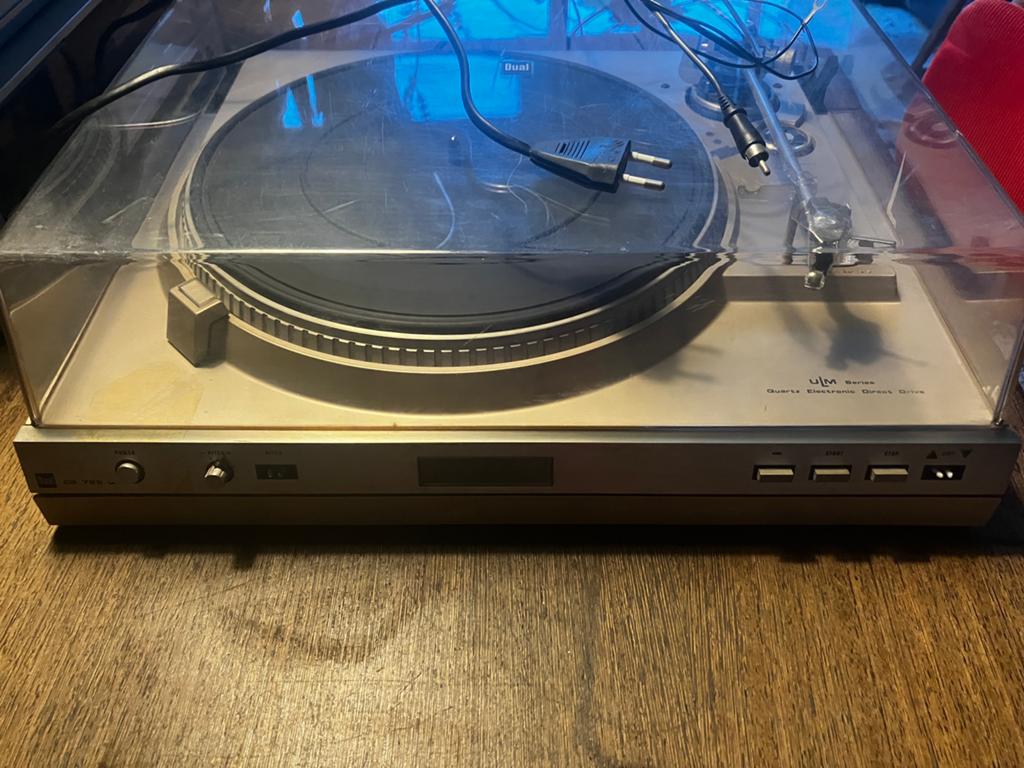 Dual CD 728Q( kapot) platenspeler, Audio, Tv en Foto, Platenspelers, Ophalen, Pitch-regelaar, Platenspeler, Niet werkend