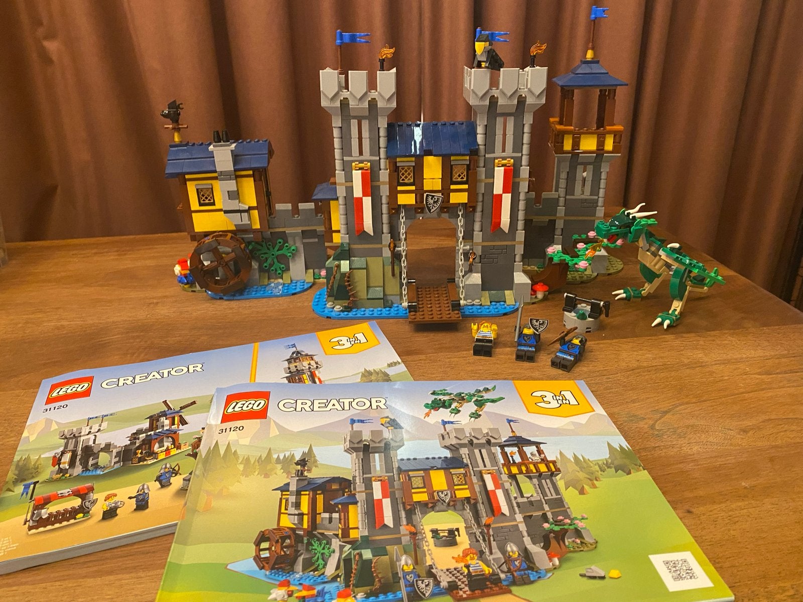 LEGO Creator 3in1 Middeleeuws Kasteel (31120), Ophalen of Verzenden, Zo goed als nieuw