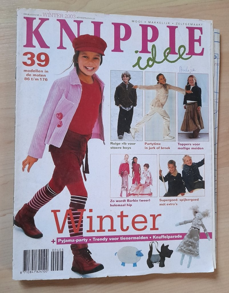 TIJDSCHRIFT KNIPPIE IDEE WINTER 2003 COMPLEET MET WERKBLAD, Boeken, Tijdschriften en Kranten, Ophalen of Verzenden, Gelezen, Damesbladen