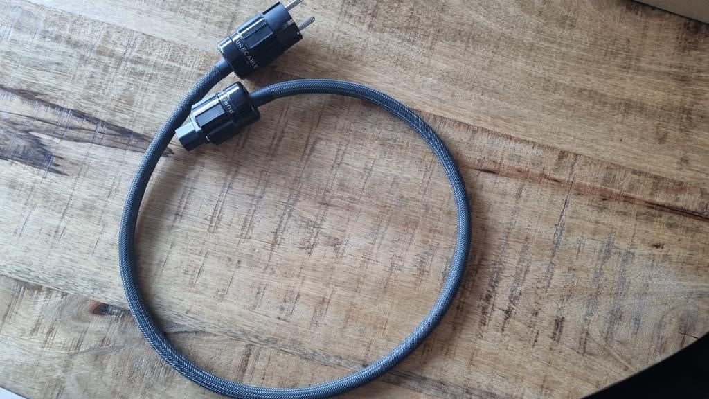 Purecable prime stroomkabel 1meter, Ophalen of Verzenden, Zo goed als nieuw, Minder dan 2 meter, Overige kabels