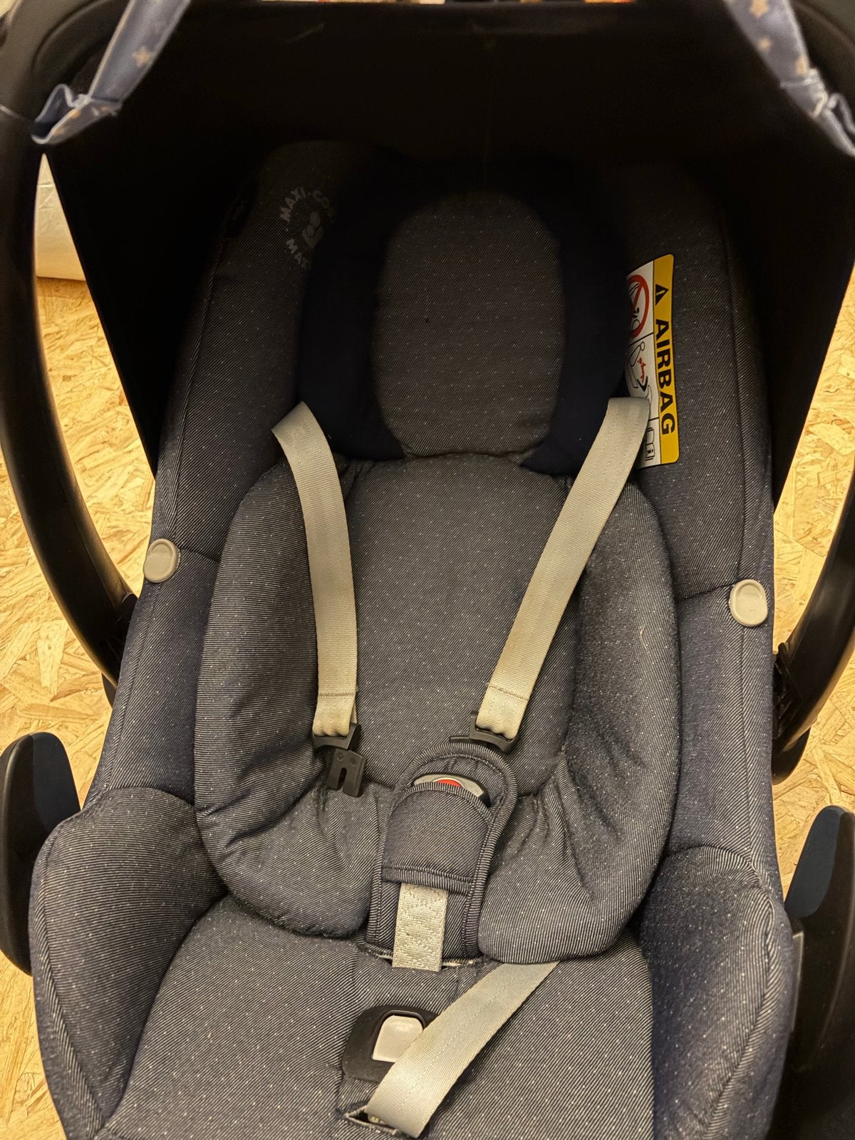 Maxi-Cosi autostoel met Isofix en voetenzak, Ophalen, Gebruikt, Isofix, 0 t/m 13 kg