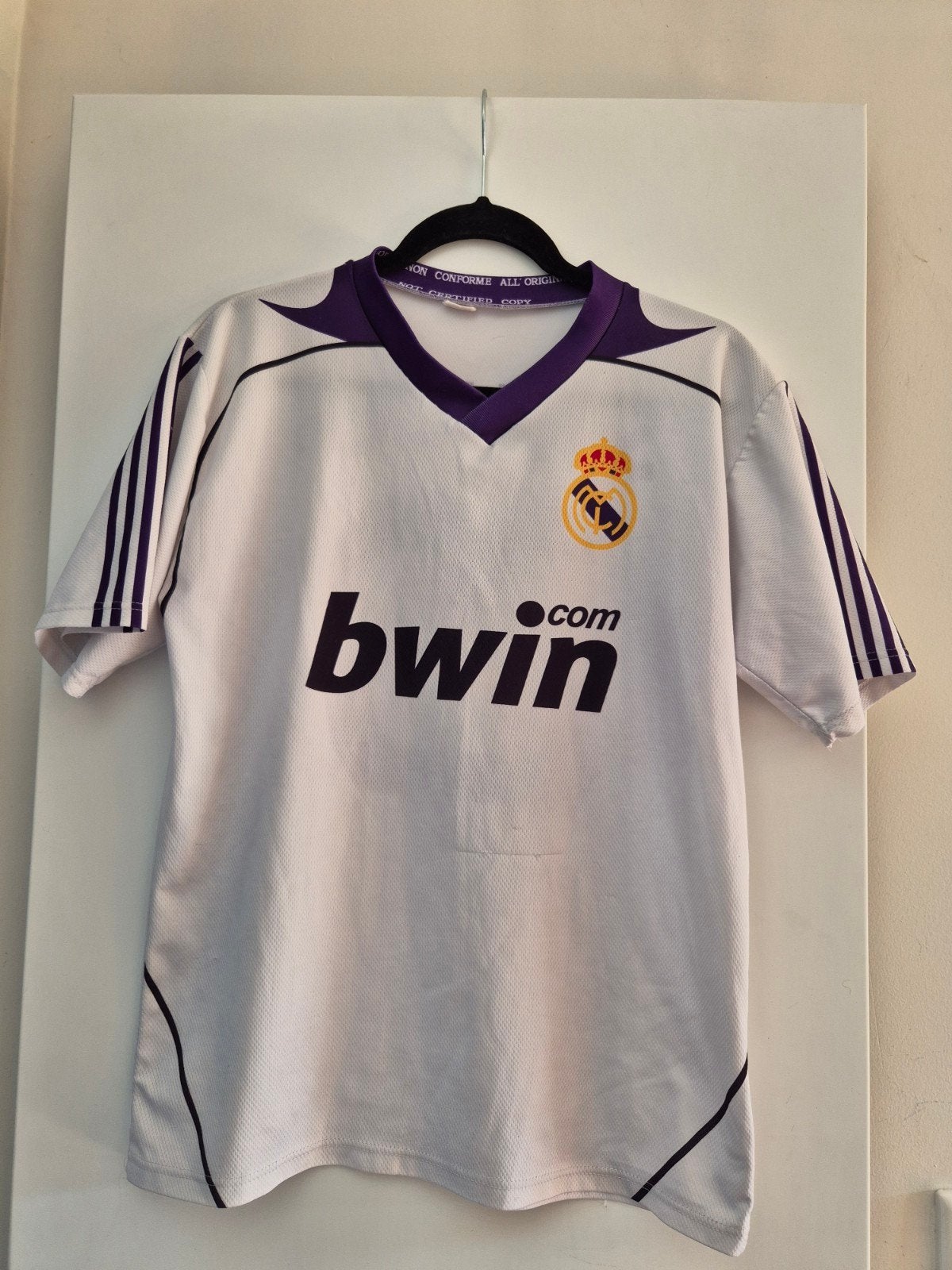 Real Madrid Thuisshirt Sneijder #23 - Maat M, Maat M, Ophalen of Verzenden, Zo goed als nieuw, Shirt