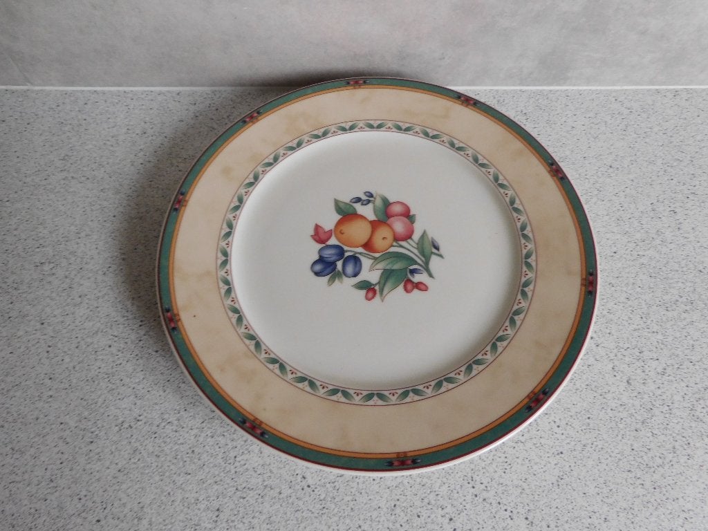 Bord 25 cm. Cottage Garden Heinrich Winterling, Ophalen of Verzenden, Zo goed als nieuw, Bord(en), Overige stijlen