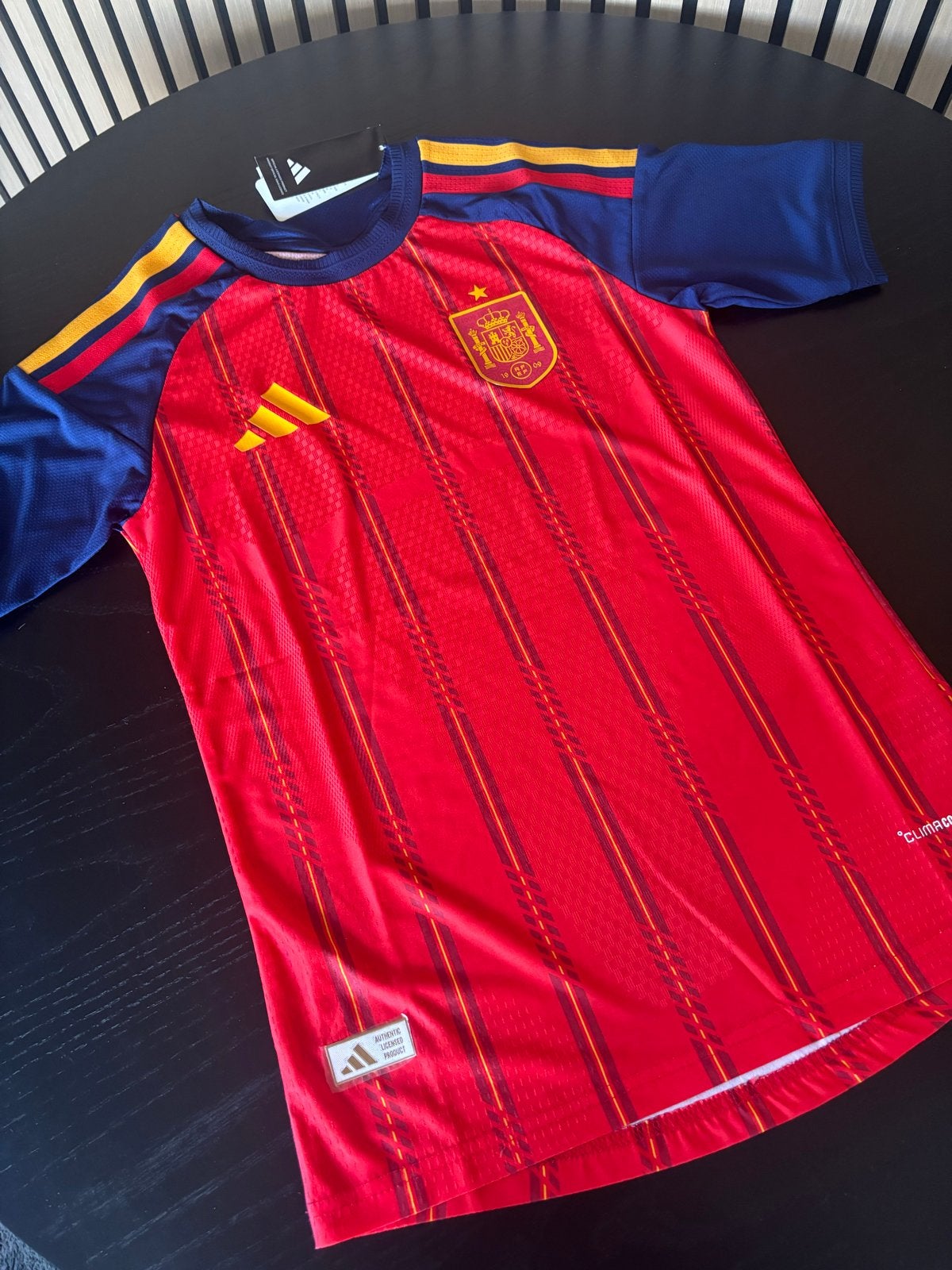 Nieuw Spanje voetbalshirt - Maat S, Nieuw, Ophalen of Verzenden, Voetbal, Rood