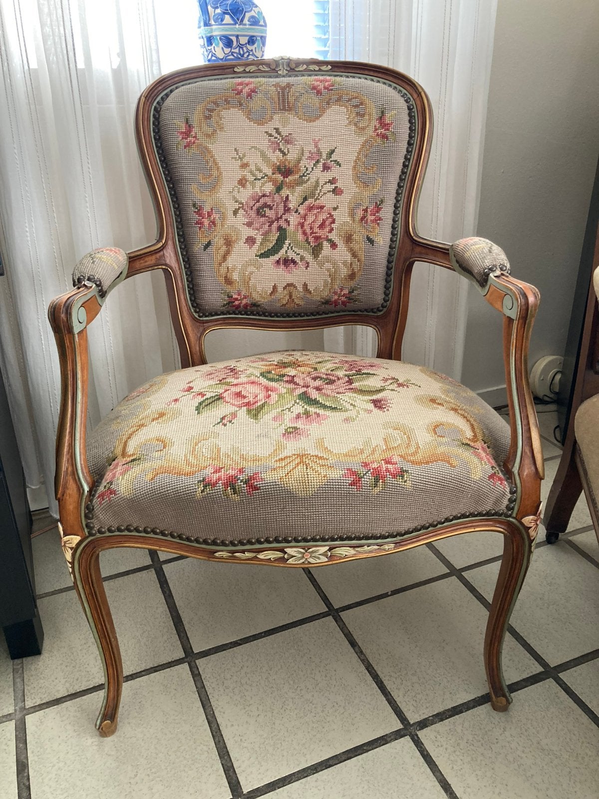 Antiek biedermeier stoeltje, Ophalen