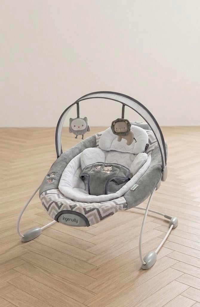 Ingenuity automatische schommelstoel met melodieën, Ophalen of Verzenden, Gebruikt