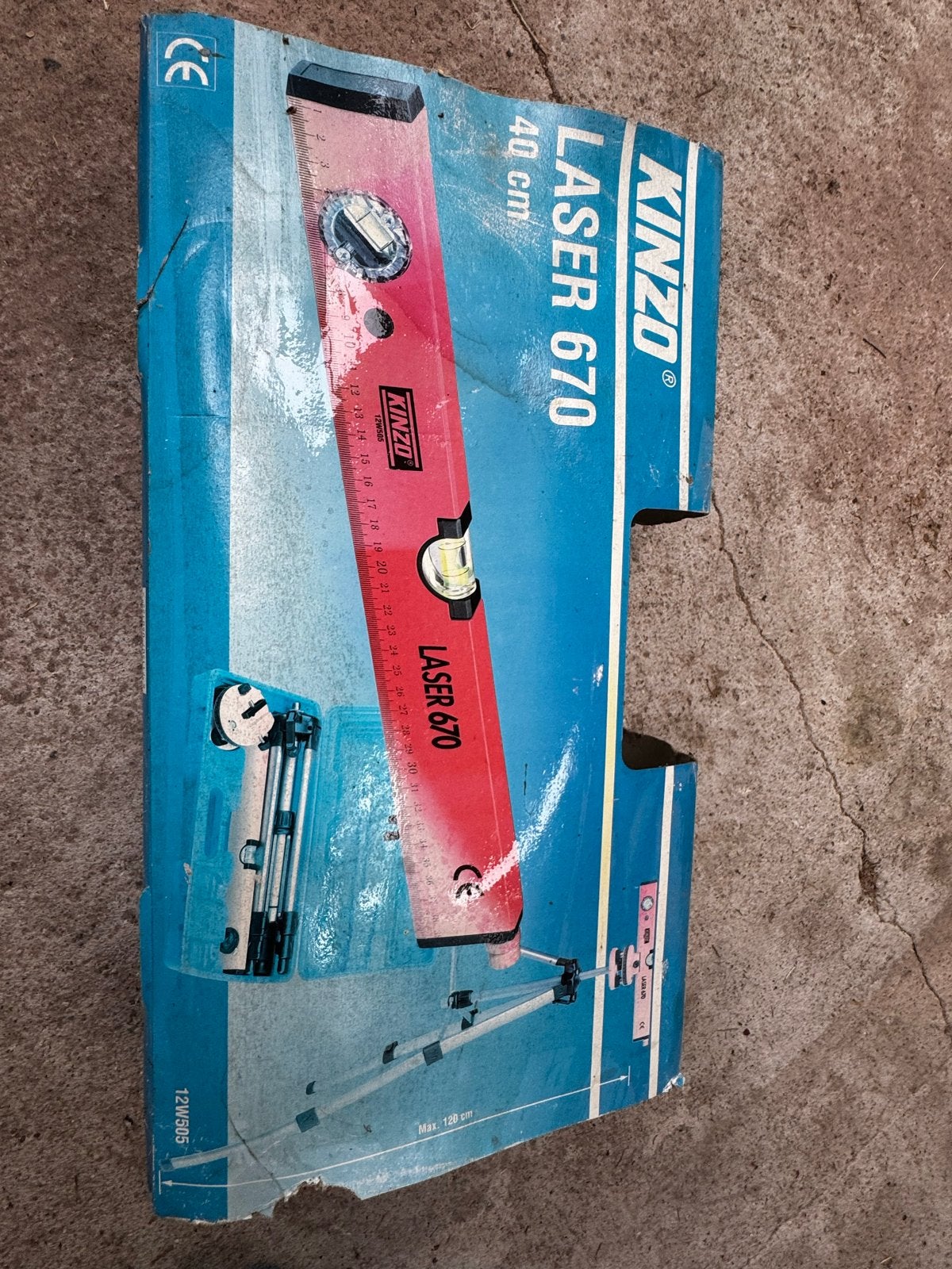 Kinzo Laser 670 met statief - 40 cm waterpas, Doe-het-zelf en Verbouw, Ophalen, Gebruikt, Licht