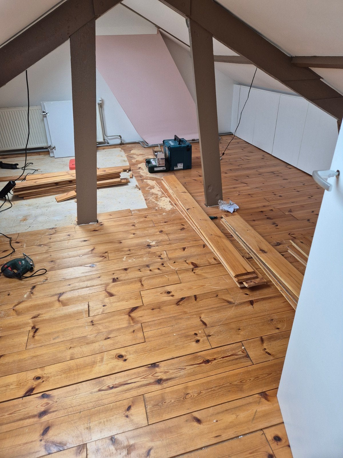 Gratis af te halen: ca. 30m² grenen houten vloerplanken, Doe-het-zelf en Verbouw, Hout en Planken, Ophalen, Gebruikt, Minder dan 25 mm
