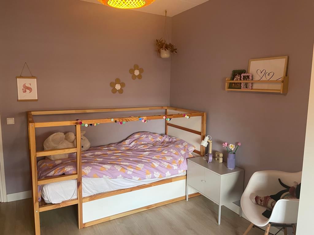 Kinderbed - Kura van de Ikea  - Hout en wit, Ophalen, 85 tot 100 cm, Gebruikt, Matras