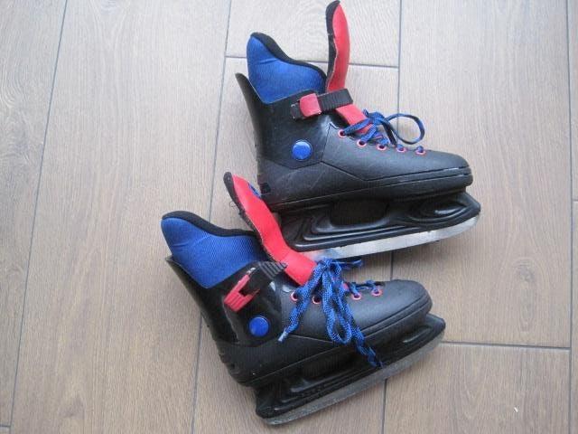 Acro ijshockey schaatsen. Mt 38. 1 riempje stuk. Zie foto 2., Sport en Fitness, Schaatsen, Overige merken, Gebruikt, Ophalen of Verzenden
