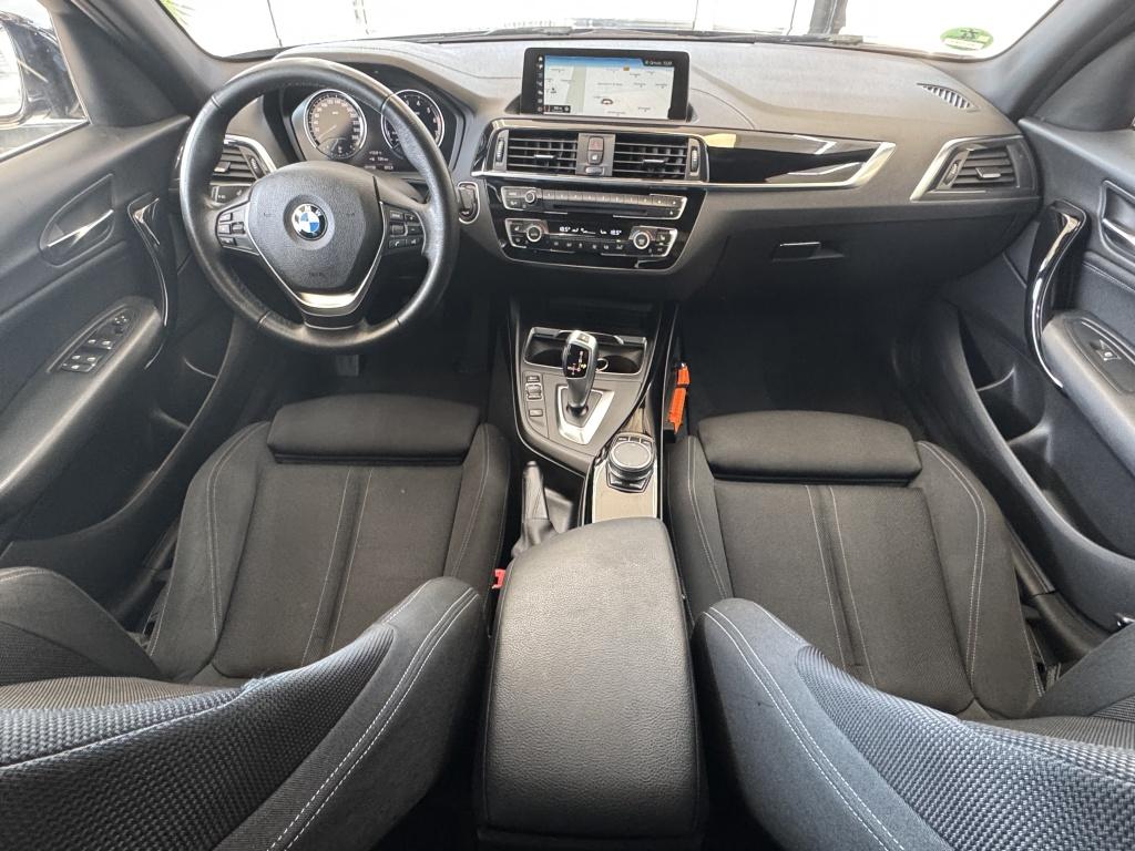 BMW 1-serie 118i Sport | Nw. APK | Stoelverw. | Camera | NAP, 136 pk, Gebruikt, Zwart, Origineel Nederlands