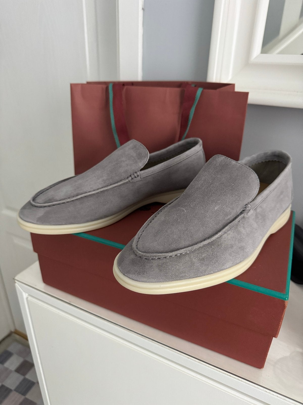 Loro Piana Summer Walk Loafers - Grijs Suède, Loafers, Overige kleuren, Ophalen of Verzenden, Zo goed als nieuw