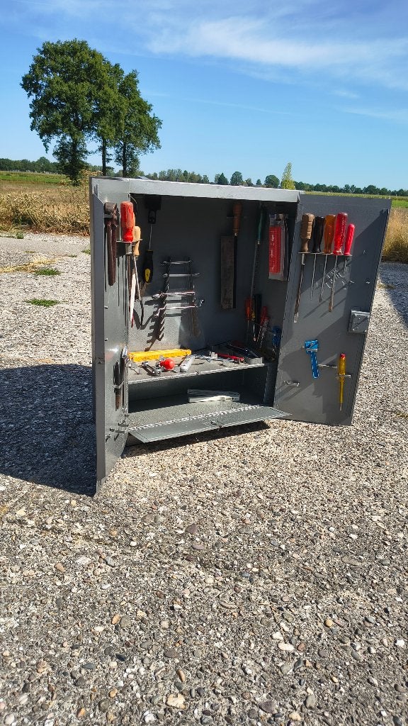 Metalen Gereedschapskast 75x60x24 cm met Inhoud, Ophalen, Gebruikt, Gevuld, Nb