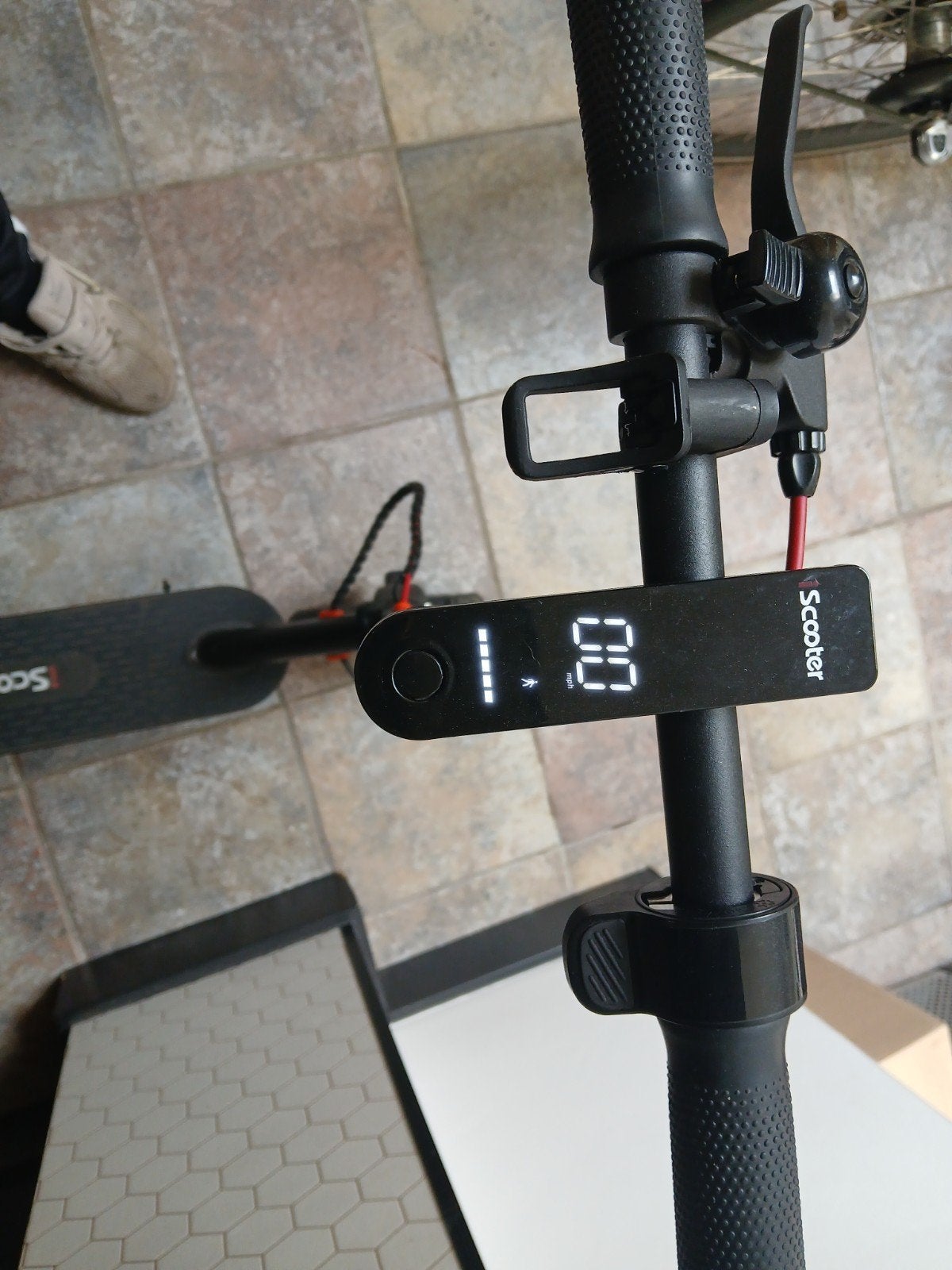 iScooter elektrische step met lader - nette staat, Ophalen, Zo goed als nieuw, Elektrische step (E-scooter), IScooter
