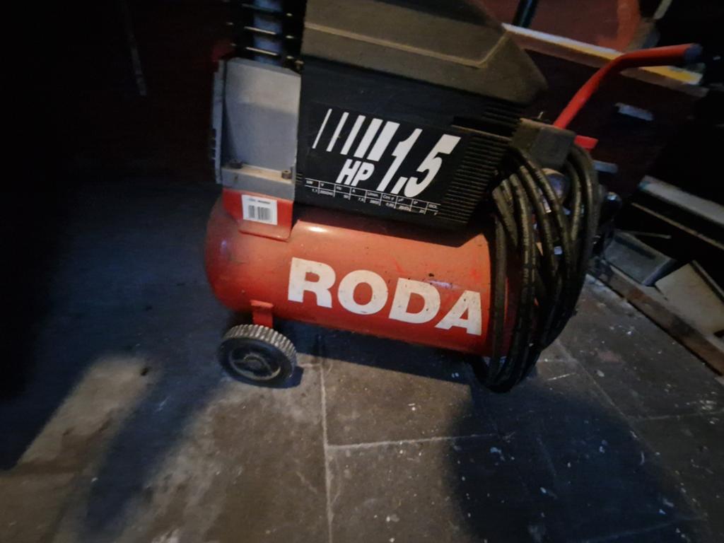 Roda Compressor 1.5 PK - Compact en Mobiel, Doe-het-zelf en Verbouw, Ophalen, Gebruikt, 6 tot 10 bar, Minder dan 200 liter/min