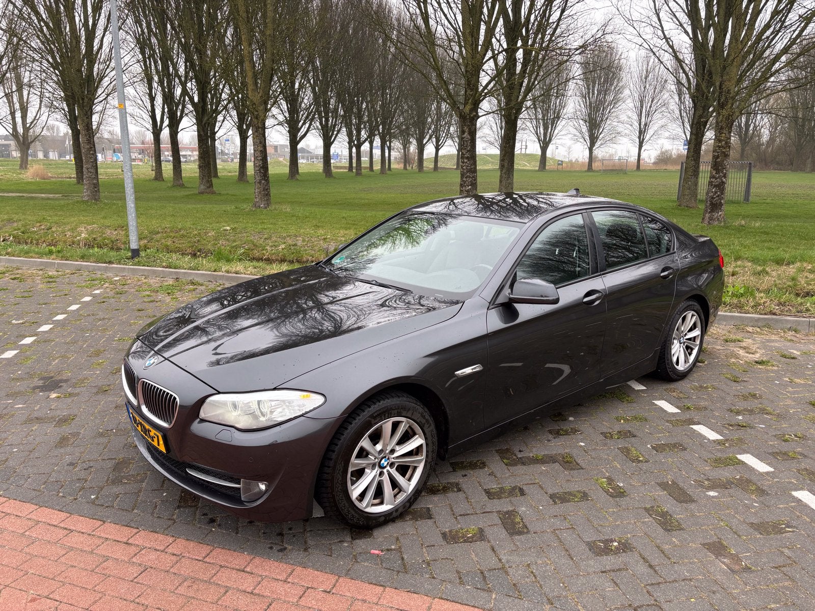 BMW 5-Serie 3.0 530I AUT 2012 Grijs, Achterwielaandrijving, Zwart, 2000 kg, 2996 cc