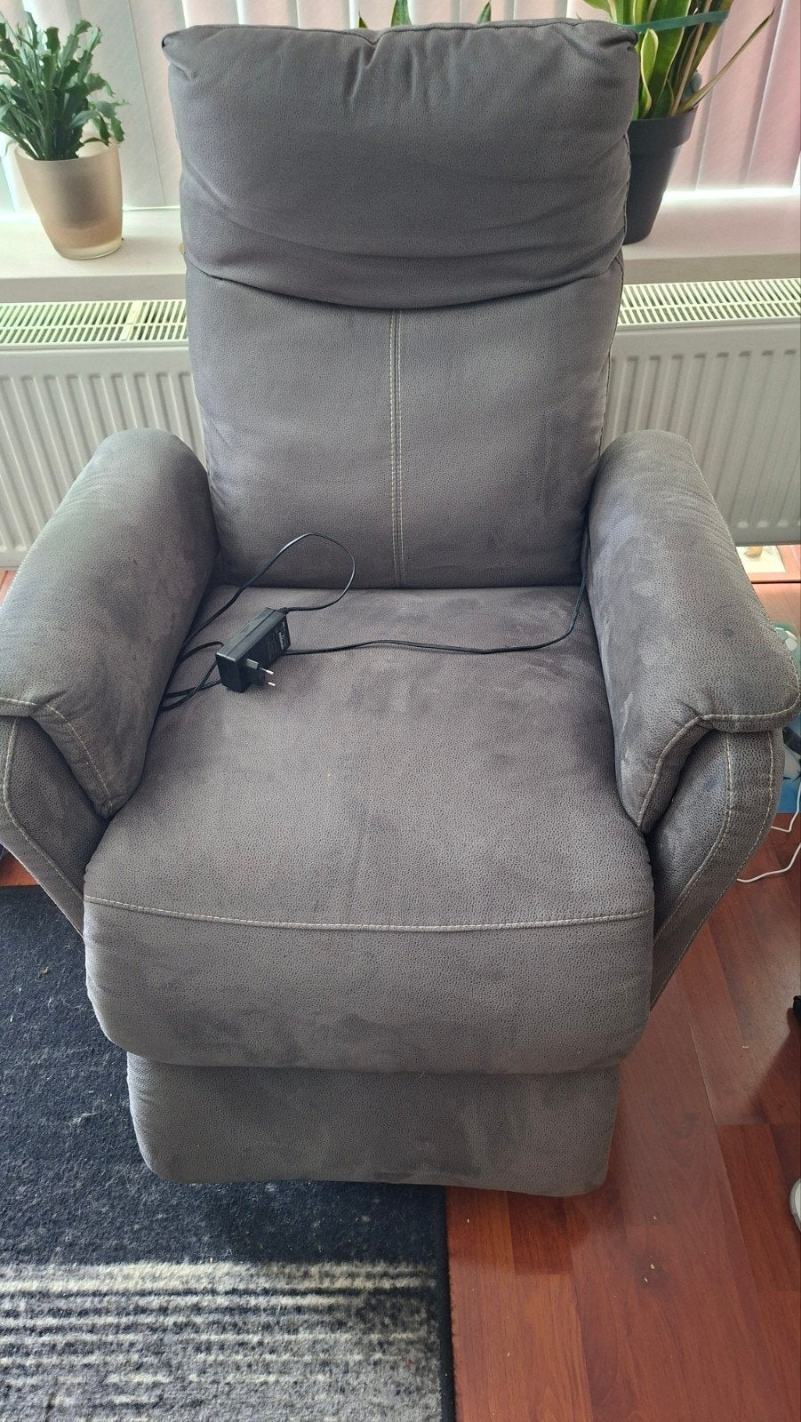 Elektrische relaxstoel - Comfortabel en verstelbaar, Huis en Inrichting, Ophalen