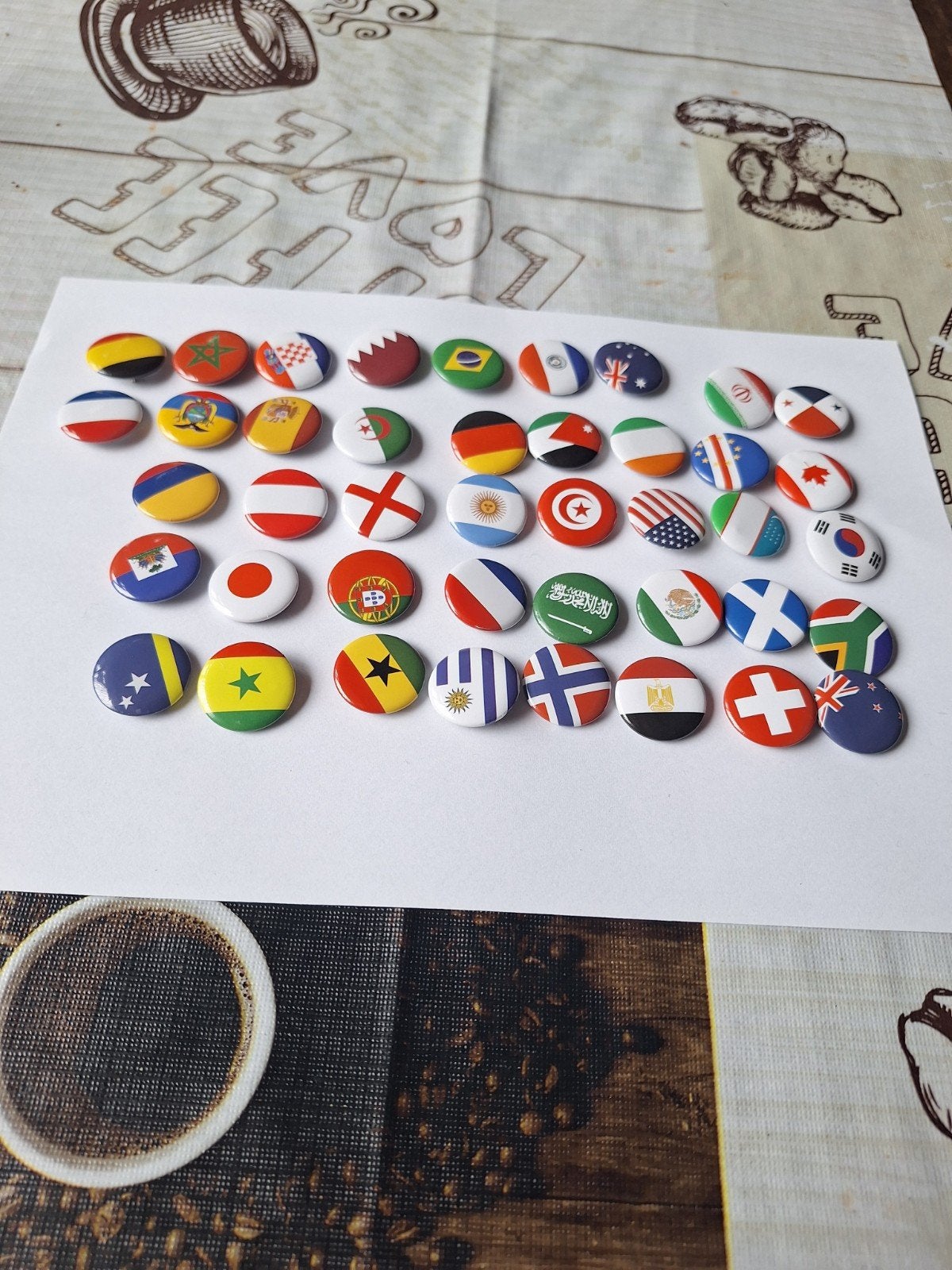 42 stuks wk buttons deka markt, Verzamelen, Ophalen