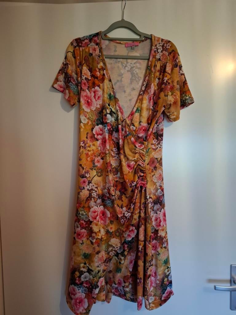 Jurk Tantilly maat M, Kleding | Dames, Maat 38/40 (M), Geel, Ophalen of Verzenden, Zo goed als nieuw
