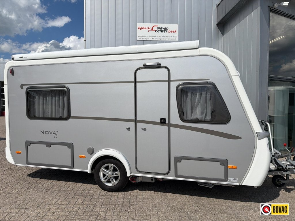 Eriba Nova Light 465 Elegance Mover / Luifel, Caravans en Kamperen, Caravans, Standaardzit, Bedrijf, Tot en met 3, Overige typen
